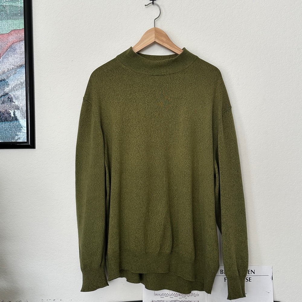 Vintage Biella Black | Made in Italy | Men's Olive Green Crewneck Sweater